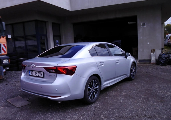 Toyota Avensis cena 68700 przebieg: 131547, rok produkcji 2018 z Działdowo małe 232